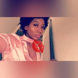 Meet your Posher, Khadijah